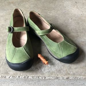 Keen leather Mary Jane 10.5 in leaf green EUC